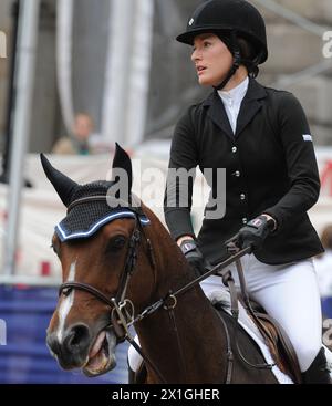 Vienne - compétition internationale d'équitation 'Vienna Masters 2012' lors du 'Global Champions Tour' à la Rathausplatz à Vienne le 23 septembre 2012. PHOTO : Jessica Springsteen (USA) on Wish - 20120923 PD1220 - Rechteinfo : droits gérés (RM) Banque D'Images