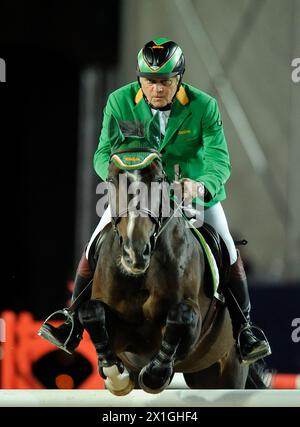 Vienne - compétition internationale d'équitation 'Vienna Masters 2012' lors du 'Global Champions Tour' à la Rathausplatz à Vienne le 20 septembre 2012. PHOTO : Thomas Frühmann sur le sixième sens - 20120920 PD3258 - Rechteinfo : droits gérés (RM) Banque D'Images