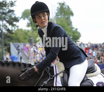 Vienne - compétition internationale d'équitation 'Vienna Masters 2012' lors du 'Global Champions Tour' à la Rathausplatz à Vienne le 22 septembre 2012. PHOTO : Charlotte Casiraghi (mon) sur Costa Virgio - 20120922 PD0724 - Rechteinfo : droits gérés (RM) Banque D'Images