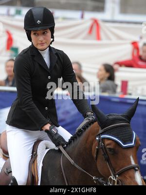 Vienne - compétition internationale d'équitation 'Vienna Masters 2012' lors du 'Global Champions Tour' à la Rathausplatz à Vienne le 23 septembre 2012. PHOTO : Jessica Springsteen (USA) on Wish - 20120923 PD1224 - Rechteinfo : droits gérés (RM) Banque D'Images