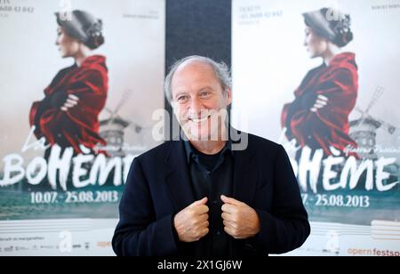 Vienne - Conférence de presse concernant l'opéra directeur du réalisateur autrichien Robert Dornhelm 'la Boheme' à Opernfestspiele (festival d'opéra) Margareten l'année prochaine 2013., 13 novembre 2012 PHOTO : Robert Dornhelm - 20121113 PD0681 - Rechteinfo : droits gérés (RM) Banque D'Images