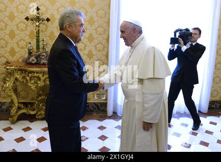 Le président fédéral autrichien Heinz Fischer rencontre le pape François lors d'une audience privée au Vatican, Cité du Vatican, le 13 novembre 2014. PHOTO : APA/HANS KLAUS TECHT - 20141113 PD1426 - Rechteinfo : droits gérés (RM) Banque D'Images