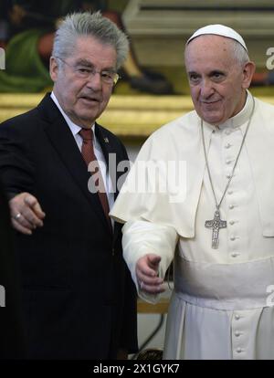 Le président fédéral autrichien Heinz Fischer rencontre le pape François lors d'une audience privée au Vatican, Cité du Vatican, le 13 novembre 2014. PHOTO : APA/HANS KLAUS TECHT - 20141113 PD1699 - Rechteinfo : droits gérés (RM) Banque D'Images