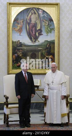 Le président fédéral autrichien Heinz Fischer rencontre le pape François lors d'une audience privée au Vatican, Cité du Vatican, le 13 novembre 2014. PHOTO : APA/HANS KLAUS TECHT - 20141113 PD1710 - Rechteinfo : droits gérés (RM) Banque D'Images