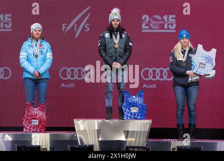 Viktoria Rebensburg (GER, 2e place), Anna Fenninger (AUT, 1re place) et Jessica Lindell-Vikarby (SWE, 3e place) lors de la cérémonie de remise des médailles pour la course de slalom géant féminin aux Championnats du monde de ski alpin FIS à Beaver Creek, Colorado, États-Unis, le 12 février 2015. - 20150213 PD0310 - Rechteinfo : droits gérés (RM) Banque D'Images