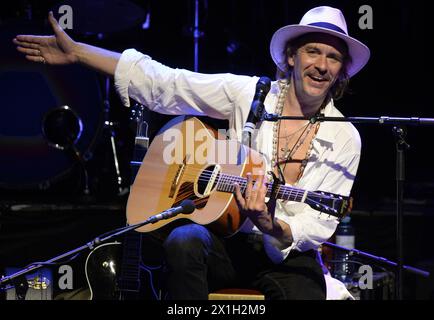 Vienne - concert d'Ernst Molden lors du Jazz Fest Wien à l'Opéra national de Vienne le 7 juillet 2015. PICTURE : Ernst Molden - 20150707 PD6325 - Rechteinfo : droits gérés (RM) Banque D'Images