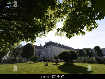 La Chancellerie fédérale, abrégée BKA, est une agence fédérale au niveau du Cabinet, servant de bureau exécutif du Chancelier d'Autriche à Ballhausplatz dans le 1 er district de Vienne. Photo prise le 28 avril 2016. PHOTO : Chancellerie fédérale - 20160428 PD1004 - Rechteinfo : droits gérés (RM) Banque D'Images