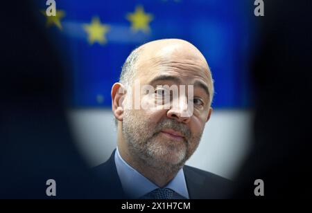 Le commissaire européen aux affaires économiques et financières, Pierre Moscovici, réagit lors de la réunion de presse "L'Union économique et monétaire et la nécessité de réformes dans le cadre du semestre européen" à Vienne, le 16 février 2017. - 20170216 PD1443 - Rechteinfo : droits gérés (RM) Banque D'Images