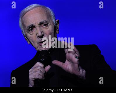 Le chanteur franco-arménien Charles Aznavour lors d'un concert à la Stadthalle de Vienne, Autriche, le 9 décembre 2017. - 20171209 PD7198 - Rechteinfo : droits gérés (RM) Banque D'Images