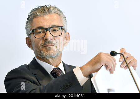 Conférence de presse de voestalpine AG sur le thème 'résultats de 2017/18' à Vienne, Autriche, le 6 juin 2018. PHOTO : Herbert Eibensteiner, membre du Directoire et chef de la Division acier - 20180606 PD1075 - Rechteinfo : droits gérés (RM) Banque D'Images