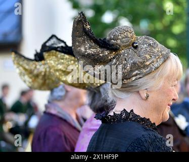 Dans Ausseerland - Salzkammergut, les narcissi en forme d'étoile blanche, sont en fleurs entre la mi-mai et la mi-juin, selon l'altitude. Narzissenfest, le plus grand festival de fleurs d'Autriche, a lieu à cette période chaque année. Le Narzissenfest aura lieu du 30 mai au 2 juin 2019. PHOTO : - 20190602 PD0824 - Rechteinfo : droits gérés (RM) Banque D'Images