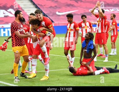 Salzbourg célèbre après avoir remporté le match de tipico Bundesliga entre le FC Red Bull Salzburg et le TSV Hartberg à Salzbourg, en Autriche, le 28 juin 2020. - 20200628 PD5190 - Rechteinfo : droits gérés (RM) Banque D'Images