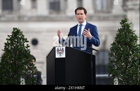 Cérémonie d'assermentation des nouvelles recrues des forces armées autrichiennes à Vienne à l'occasion de la fête nationale autrichienne le 26 octobre 2020. Sur la photo : Chancelier fédéral Sebastian Kurz - 20201026 PD2115 - Rechteinfo : droits gérés (RM) Banque D'Images