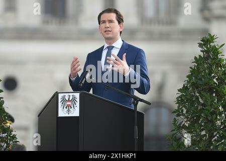 Cérémonie d'assermentation des nouvelles recrues des forces armées autrichiennes à Vienne à l'occasion de la fête nationale autrichienne le 26 octobre 2020. Sur la photo : Chancelier fédéral Sebastian Kurz - 20201026 PD1326 - Rechteinfo : droits gérés (RM) Banque D'Images