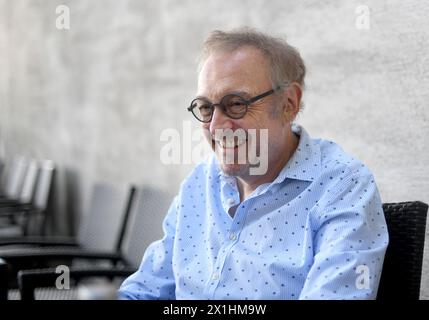 L'acteur et cabaret Josef Hader, photographié le 11 juin 2021 lors d'un entretien avec Austria presse Agentur à Vienne, Autriche, à l'occasion de la première de son programme solo 'Hader on Ice' - 20210611 PD1742 - Rechteinfo : Rights Managed (RM) Banque D'Images