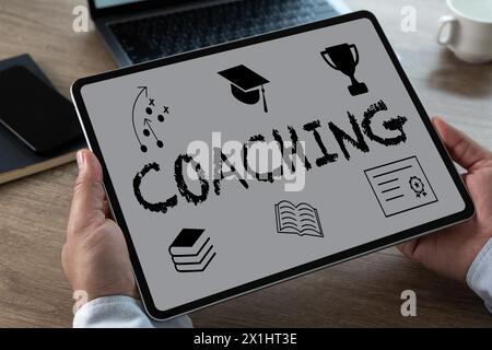 COACHING planification de la formation apprentissage Coaching Guide de l'entreprise instructeur Chef collègues discutant des idées Banque D'Images