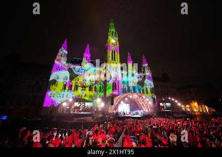 Ouverture du Wiener Festwochen à la Rathausplatz à Vienne, Autriche, le 12 mai 2023. Hôtel de ville de Vienne - 20230512 PD14373 - Rechteinfo : droits gérés (RM) Banque D'Images