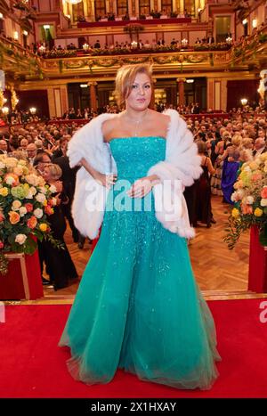 76th Vienna Philharmonic Ball at Wiener Musikverein in Vienna, Austria, on January 19, 2017.   Russian operatic soprano Anna NETREBKO - 20170119 PD12392 - Rechteinfo: Rights Managed (RM) Stock Photo