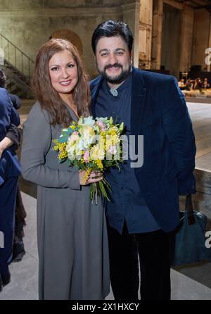 Création de ' il Travatore ' à l'Opéra national de Vienne, Autriche, le 6 février 2017. PICTURE : soprano russe Anna Netrebko , Yusif EYVAZOV, - 20170205 PD10858 - Rechteinfo : droits gérés (RM) Banque D'Images