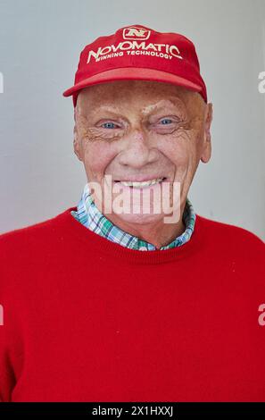 Niki LAUDA, ancien pilote autrichien de formule 1 et triple champion du monde de F1, lors de la première de Alex Kristan - Lebhaft à l'Orpheum de Vienne, Autriche, le 10 octobre 2017. - 20171010 PD13398 - Rechteinfo : droits gérés (RM) Banque D'Images