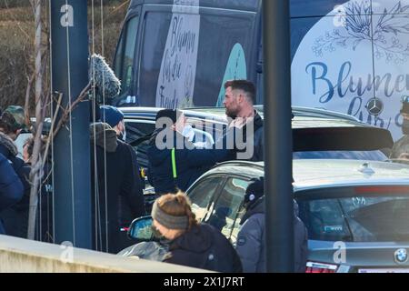 Scène d'action lors du tournage de la suite à succès de Netflix Tyler Rake - extraction à Vienne, Autriche, le 9 février 2022. PHOTO : Chris HEMSWORTH - 20220209 PD17073 - Rechteinfo : droits gérés (RM) Banque D'Images