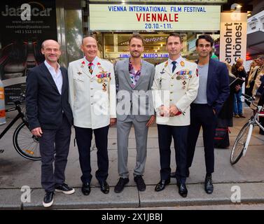 Copyright : Starpix/Alexander TUMA, Vienne International film Viennale 2022 - première de ' Eismayer ' au Gartenbau Kino à Vienne, Autriche, le 23 octobre 2022. Gerhard Liebermann, , Charles Eismayer , David Wagner, Mario Falak, Luca Dimic - 20221023 PD24655 - Rechteinfo : droits gérés (DG) Banque D'Images