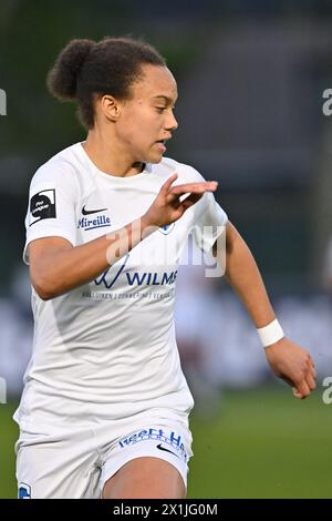 Oostakker, Belgique. 16 avril 2024. Pia Bosmans (24 ans) de Genk photographiée lors d'un match de football féminin entre AA Gent Ladies et KRC Genk Ladies le 4ème jour de match dans le match 1 de la saison 2023 - 2024 de Belgian Lotto Womens Super League, le mercredi 16 avril 2024 à Oostakker, BELGIQUE . Crédit : Sportpix/Alamy Live News Banque D'Images