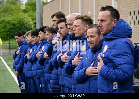 Bilzen, Belgique. 17 avril 2024. Les pays-Bas photographiés avant un match amical de football entre les équipes nationales de Belgique et des pays-Bas de moins de 17 futures le mercredi 17 avril 2024 à Bilzen, Belgique . Crédit : Sportpix/Alamy Live News Banque D'Images
