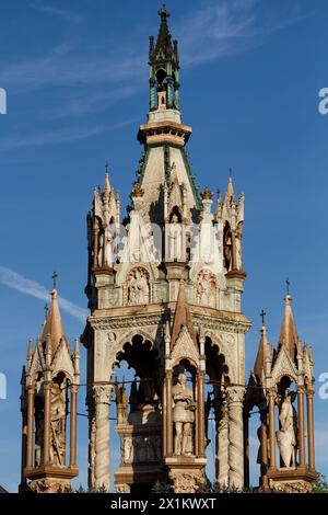 Le Monument Brunswick (1879) réplique des tombes Scaliger à Vérone, Italie - jardin des Alpes, Genève - Suisse Banque D'Images