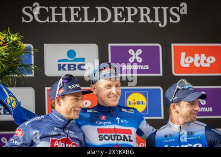 ZScheldeprijs, Belgique. Soudal Quick - Tim Merlier de Step célèbre sa victoire à Scheldeprijs, Terneuzen à Schoten le 3 avril 2024 crédit : Nick Phipps Banque D'Images