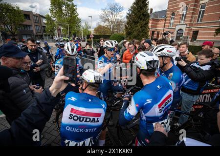 ZScheldeprijs, Belgique. Soudal Quick - Tim Merlier de Step célèbre sa victoire à Scheldeprijs, Terneuzen à Schoten le 3 avril 2024 crédit : Nick Phipps Banque D'Images