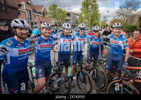 ZScheldeprijs, Belgique. Soudal Quick - Tim Merlier de Step célèbre sa victoire à Scheldeprijs, Terneuzen à Schoten le 3 avril 2024 crédit : Nick Phipps Banque D'Images