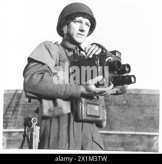 CAMERAMEN DE L'UNITÉ DE FILM et DE PHOTO DE L'ARMÉE - 7620264 - Sergent Stewart R.V., de la R.A.O.C. il vit au 6 Stamperland Crescent, Clarkston, Glasgow et était un opérateur de cinéma dans la vie civile de l'armée britannique Banque D'Images