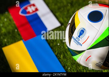 LEIPZIG, ALLEMAGNE, 17 AVRIL 2024 : Slovaquie vs Ukraine, Euro 2024 Groupe E match de football à Düsseldorf Arena, Düsseldorf, 21 juin 2024, bal officiel o Banque D'Images