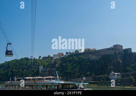 Coblence, Allemagne 14 juin 2023, téléphérique sur le Rhin jusqu'à la forteresse d'Ehrenbreitstein Banque D'Images