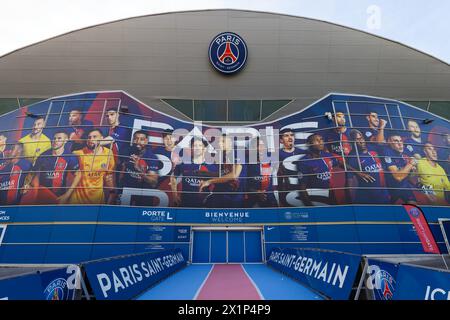 Paris, France - 13 avril 2024 - Parc des Princes, stade de football du Paris Saint-Germain FC Banque D'Images