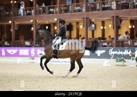 Isabell Werth d'Allemagne avec DSP Quantaz lors du Grand Prix de dressage à la FEI World Cup™ finale Riyad le 17 avril 2024, Riyad International Convention and Exhibition Center, Royaume d'Arabie Saoudite (photo de Maxime David - MXIMD Pictures) Banque D'Images
