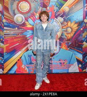 Beverly Hills, Californie, États-Unis. 17 avril 2024. Influenceur Lev Camerson participant au Beverly Web3.0 et Lev Cameron NFT lancent la conférence de presse au Beverly Hilton Hotel à Beverly Hills, en Californie. Crédit : Sheri Determan Banque D'Images