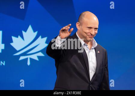 L’ancien premier ministre israélien Naftali Bennett prononce un discours à la Conférence Canada Strong and Free Networking à Ottawa, en Ontario. Banque D'Images