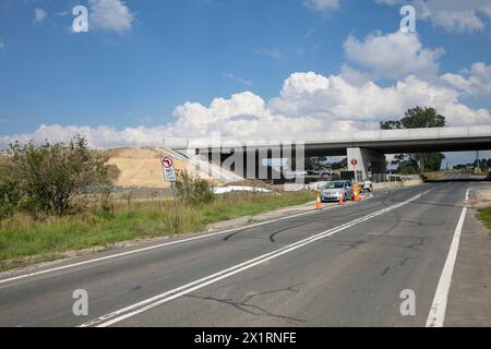 Sydney Metro West projet à l'aéroport international de Sydney Ouest, construction de viaduc à Luddenham, Sydney Ouest, Nouvelle-Galles du Sud, Australie Banque D'Images