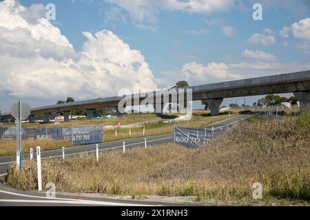 Sydney Metro West projet à l'aéroport international de Sydney Ouest, construction de viaduc à Luddenham, Sydney Ouest, Nouvelle-Galles du Sud, Australie Banque D'Images