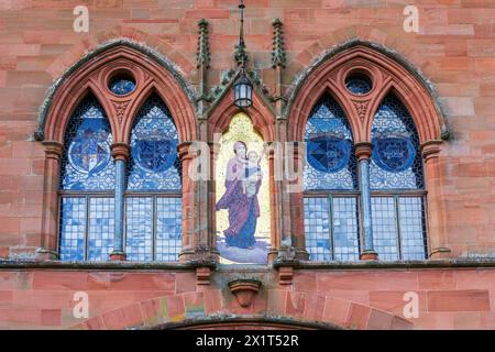 Fenêtre et mosaïque au Mont Stuart, Rothesay, île de Bute, Écosse, Royaume-Uni Banque D'Images