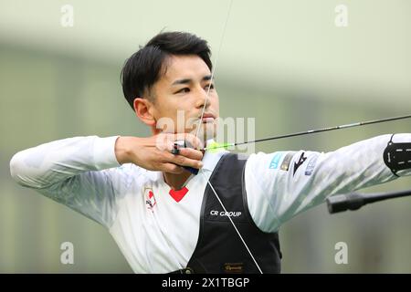 Champ de tir à l'arc du Centre national d'entraînement d'Ajinomoto, Tokyo, Japon. 18 avril 2024. Junya Nakanishi (JPN), 18 AVRIL 2024 - tir à l'arc : entraînement de l'équipe nationale du Japon pour les Jeux Olympiques de Paris 2024 au champ de tir à l'arc du Centre national d'entraînement d'Ajinomoto, Tokyo, Japon. Crédit : Naoki Morita/AFLO SPORT/Alamy Live News Banque D'Images