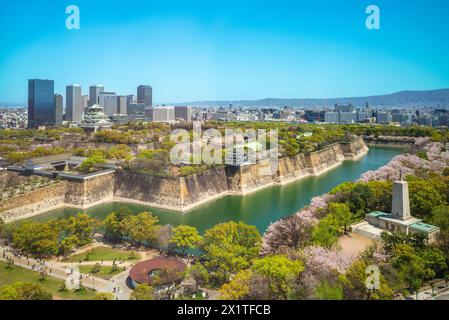 Donjon principal et mur du château d'Osaka à osaka, japon Banque D'Images