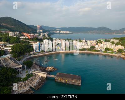 Stanley, Hong Kong : vue aérienne de la ville et de la péninsule de Stanley en bord de mer au sud de l'île de Hong Kong en Chine Banque D'Images