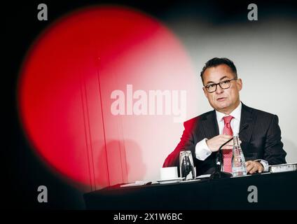 Joachim Nagel, prsident der Deutschen Bundesbank, aufgenommen BEI einem Pressefruehstueck im Rahmen der IWF Fruehjahrstagung in Washington, 18.04.2024. Fotografiert im Auftrag des Bundesministerium der Finanzen BMF Washington États-Unis *** Joachim Nagel, président de la Deutsche Bundesbank, photographié lors d'un petit-déjeuner de presse aux réunions de printemps du FMI à Washington, 18 04 2024 photographié au nom du ministère fédéral des Finances BMF Washington États-Unis Copyright : xFelixxZahnxBMFxphotothek.dex Banque D'Images