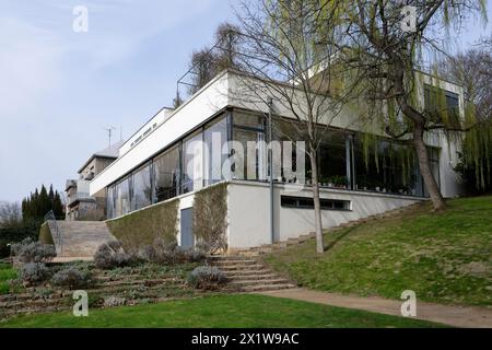 Jardin, Villa Tugendhat (architecte Ludwig Mies van der Rohe, liste du patrimoine mondial de l'UNESCO), Brno, Jihomoravsky kraj, République tchèque Banque D'Images