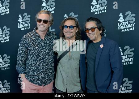 Miami, États-Unis. 17 avril 2024. MIAMI, FLORIDE - 17 AVRIL : Andre Lopez, Diego Torres et Jorge Villamizar assistent à la 25e annonce officielle des Latin GRAMMY Awards® le 17 avril 2024 à Miami, Floride. (Photo de JL/Sipa USA) crédit : Sipa USA/Alamy Live News Banque D'Images