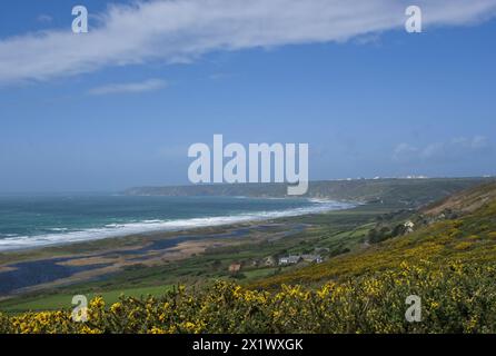 Paysages magnifiques en France, Normandie. Panorama des dunes de Biville. Journée de printemps ensoleillée. Mise au point sélective Banque D'Images