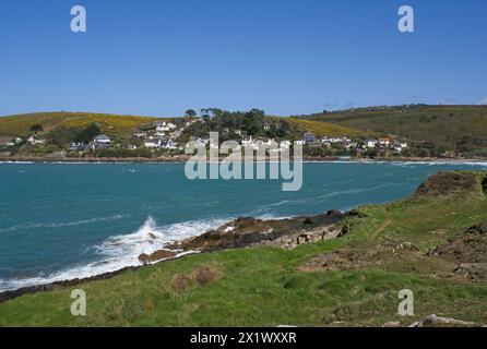 Paysages magnifiques en France, Normandie. Maupertus-sur-mer Panorama. Brick Bight. Journée de printemps ensoleillée. Mise au point sélective. Banque D'Images